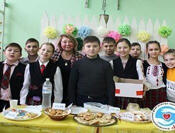 Акции - В гимназии С.И.Олейника прошла ярмарка добра в помощь подопечным Фонда | Фонд Инна - Благотворительный фонд помощи онкобольным