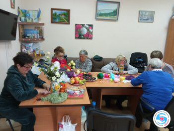 News - Fenichka (bauble) is a pledge of friendship. Art therapy session in the office | Inna Foundation