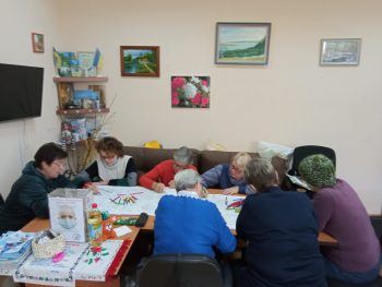 News - Art therapy: group work on paintings | Inna Foundation