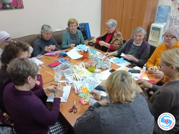 News - Art therapy: crafts for New Year | Inna Foundation