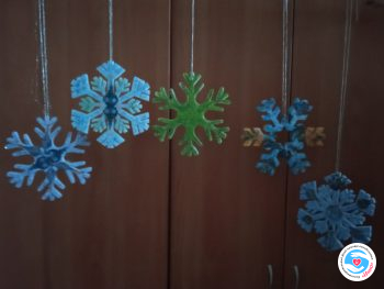 News - Snowflakes for the New Year. Art therapy session at the Foundation’s office | Inna Foundation