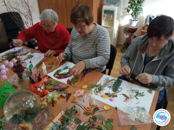 News - Art therapy: creating floral portraits | Inna Foundation
