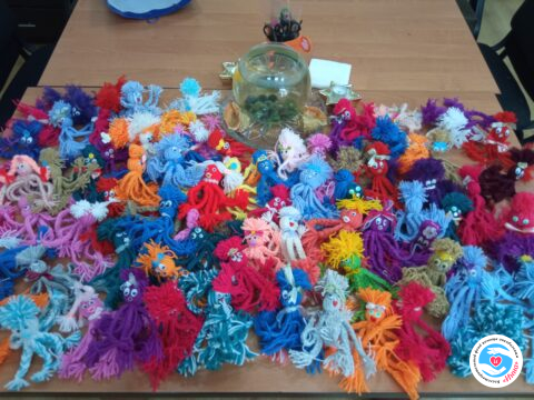 News - Fun octopuses made of thread. Art therapy in action | Inna Foundation