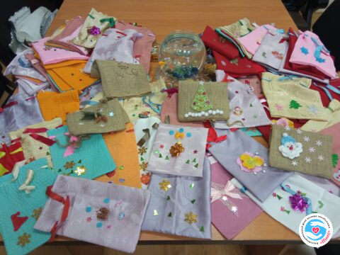 News - Art therapy: bags for New Year’s gifts | Inna Foundation