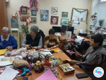 News - Art therapy: making a New Year garland | Inna Foundation