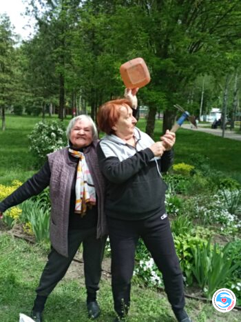 Новости - Трудимся и отдыхаем. Работа на природе дарит радость! | Фонд Инна