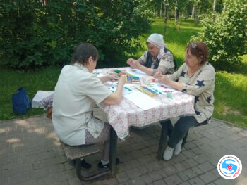 Новини - Арт-терапія на природі. Корисне заняття | Фонд Інна