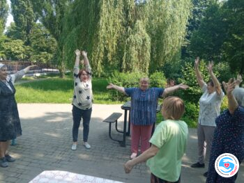 Новини - Арт-терапія на природі. Корисне заняття | Фонд Інна