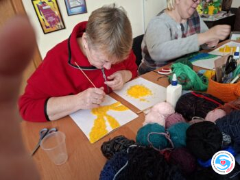 Новости - Арт-терапия. «Рисуем» картины шерстью | Фонд Инна