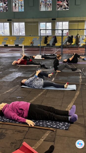 Новини - Йога з Оксаною Романюк. Продовжуємо тренування | Фонд Інна